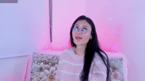 Naye  online show from March 3, 3:34 am