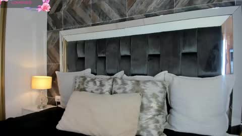    online show from March 17, 11:46 am