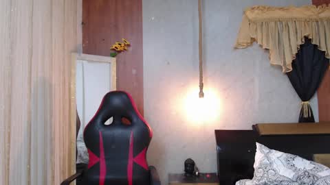 Snapshot of nazper_ chatting on April 22, 7:55 am Nazper online show from April 22, 7:55 am