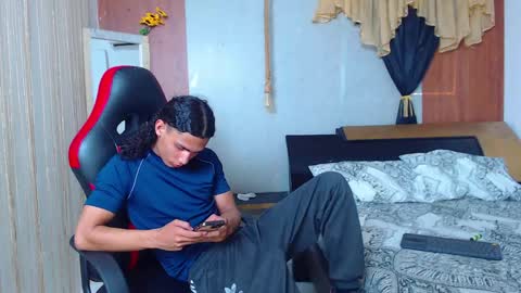 Snapshot of nazper_ chatting on May 10, 6:57 pm Nazper online show from May 10, 6:57 pm