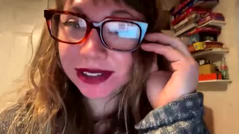 Snapshot of nealiana96 chatting on December 6, 12:34 am Nealiana online show from December 6, 12:34 am