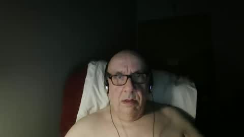 Tom online show from April 25, 1:08 am