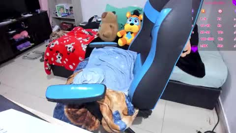 Geek Nicole    im Neeko UwU online show from October 24, 2:57 pm