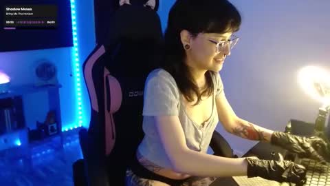 Neena Nyx online show from December 5, 9:39 pm