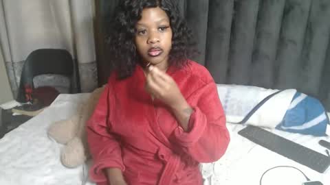 Snapshot of neeshaah chatting on April 24, 8:39 am Neeshaa online show from April 24, 8:39 am