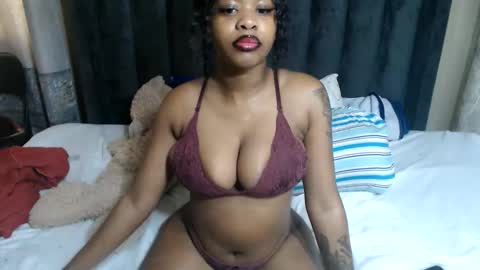 Snapshot of neeshaah chatting on May 24, 6:40 am Neeshaa online show from May 24, 6:40 am
