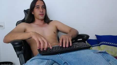 Snapshot of neitan___ chatting on June 10, 10:19 pm neitan___ online show from June 10, 10:19 pm