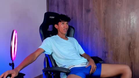 neitan online show from April 12, 8:14 pm