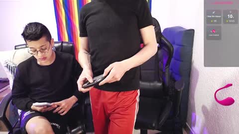 Snapshot of neithan_and_scott_ chatting on December 12, 10:13 am NEW ONLYFANS OF SCOTT online show from December 12, 10:13 am