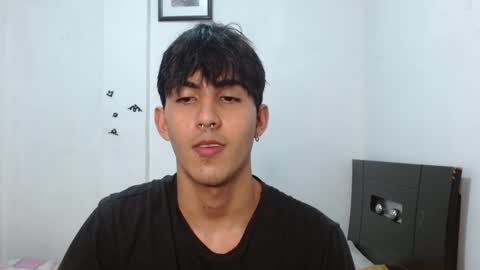 Snapshot of neithanzyn chatting on December 18, 7:30 pm Neithanzyn online show from December 18, 7:30 pm