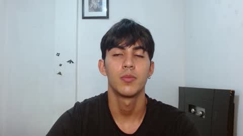 Snapshot of neithanzyn chatting on December 19, 4:02 pm Neithanzyn online show from December 19, 4:02 pm