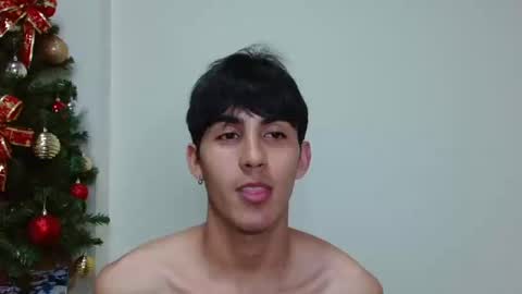 Snapshot of neithanzyn chatting on December 21, 10:08 pm Neithanzyn online show from December 21, 10:08 pm