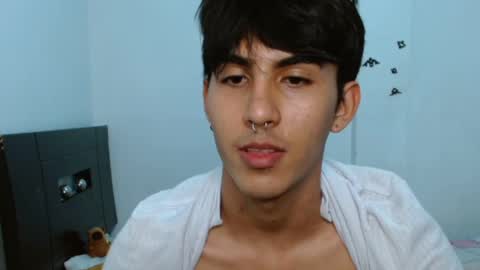 Snapshot of neithanzyn chatting on December 27, 7:35 pm Neithanzyn online show from December 27, 7:35 pm