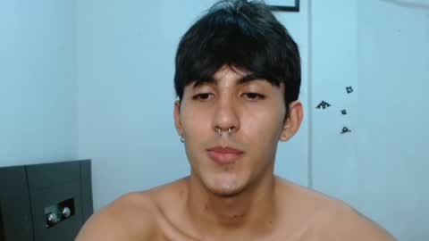 Snapshot of neithanzyn chatting on December 27, 10:37 pm Neithanzyn online show from December 27, 10:37 pm