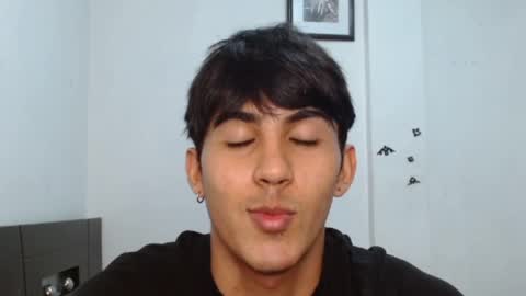 Snapshot of neithanzyn chatting on December 30, 7:21 pm Neithanzyn online show from December 30, 7:21 pm