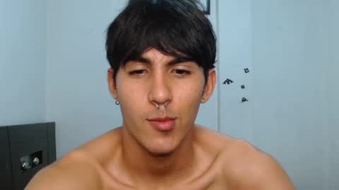 Snapshot of neithanzyn chatting on January 12, 1:21 am Neithanzyn online show from January 12, 1:21 am