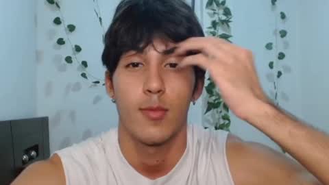 Snapshot of neithanzyn chatting on February 4, 8:17 pm Neithanzyn online show from February 4, 8:17 pm