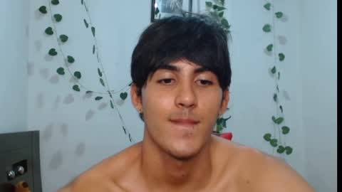 Snapshot of neithanzyn chatting on February 16, 1:47 am Neithanzyn online show from February 16, 1:47 am