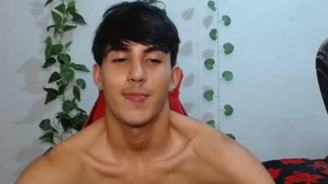 Snapshot of neithanzyn chatting on February 22, 7:36 pm Neithanzyn online show from February 22, 7:36 pm