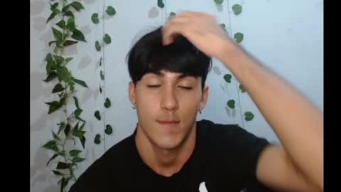 Snapshot of neithanzyn chatting on March 4, 7:54 pm Neithanzyn online show from March 4, 7:54 pm