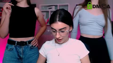 Meow online show from September 18, 2:08 pm