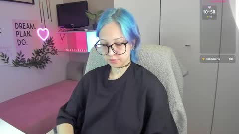 Snapshot of neko_sora chatting on June 2, 9:06 pm Kate online show from June 2, 9:06 pm