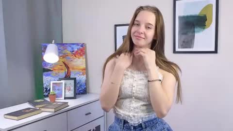 Snapshot of neli_belk chatting on April 1, 12:06 pm Eva online show from April 1, 12:06 pm