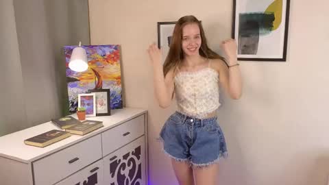 Snapshot of neli_belk chatting on April 1, 1:41 pm Eva online show from April 1, 1:41 pm