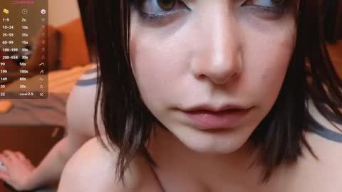 Snapshot of neli_elinek chatting on May 4, 9:33 pm Neli online show from May 4, 9:33 pm