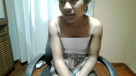 Snapshot of nelia_84 chatting on July 17, 7:37 am nelia_84 online show from July 17, 7:37 am