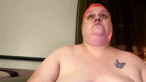 Snapshot of nellatlas chatting on December 27, 3:31 am Nellie Atlas online show from December 27, 3:31 am