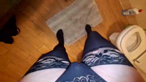 Snapshot of nembo1974 chatting on April 27, 7:12 pm boo online show from April 27, 7:12 pm