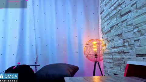 Salome Nena cupcake online show from March 20, 11:04 am