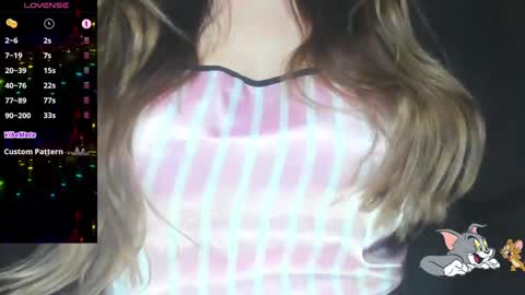 Snapshot of nene_sweet_mommy chatting on January 26, 8:23 pm nene sweet mommy online show from January 26, 8:23 pm