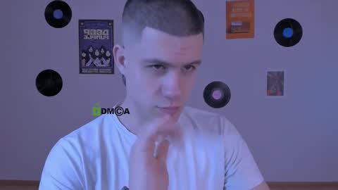 Snapshot of neo_raze_ chatting on March 3, 8:26 pm neo_raze_ online show from March 3, 8:26 pm