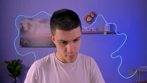 neo_raze_ online show from March 19, 7:29 pm