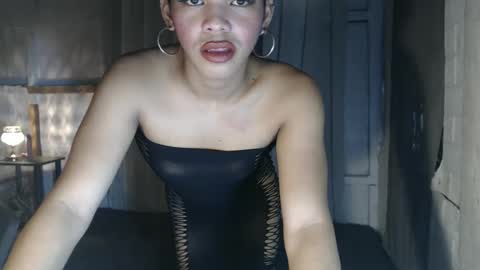 neomi online show from September 23, 6:38 am