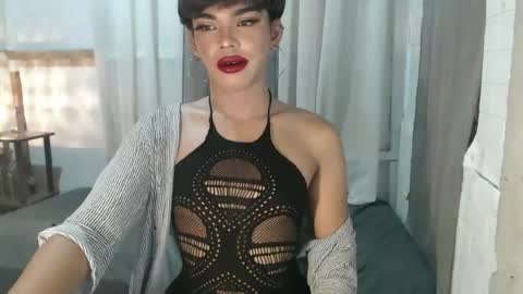 neomi online show from September 26, 7:01 am
