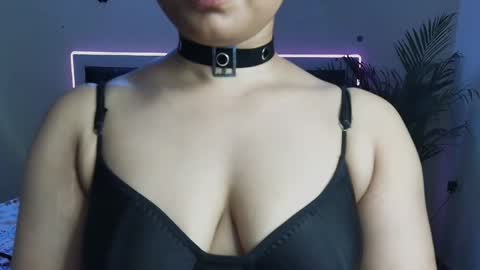 Snapshot of neon_venom chatting on May 17, 10:06 pm Kashish online show from May 17, 10:06 pm