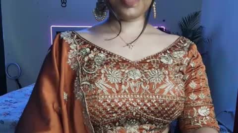 Snapshot of neon_venom chatting on May 18, 7:09 pm Kashish online show from May 18, 7:09 pm