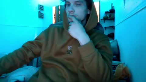 Snapshot of nephew_p chatting on May 4, 1:45 am nephew_p online show from May 4, 1:45 am