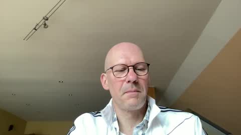 neptunofatlantis online show from April 4, 8:45 am