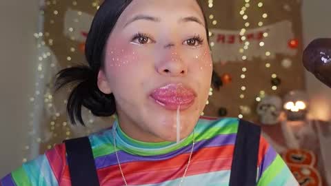 Helena    Every Friday new video for my fan club loves  online show from October 28, 7:38 pm