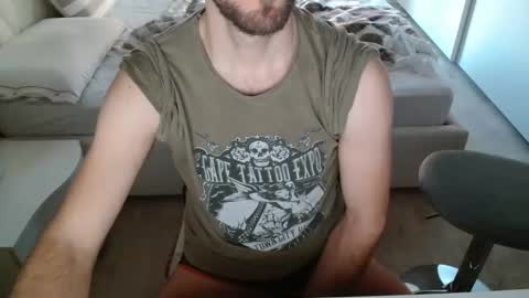 Snapshot of nerchia_89 chatting on April 18, 5:06 pm Nerchia89 online show from April 18, 5:06 pm