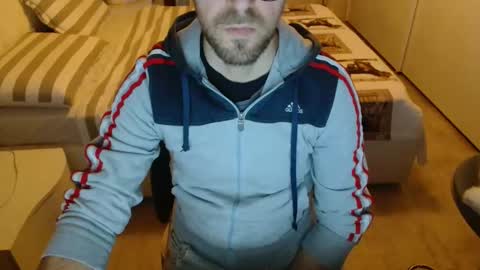 Snapshot of nerchia_89 chatting on May 5, 3:31 pm Nerchia89 online show from May 5, 3:31 pm