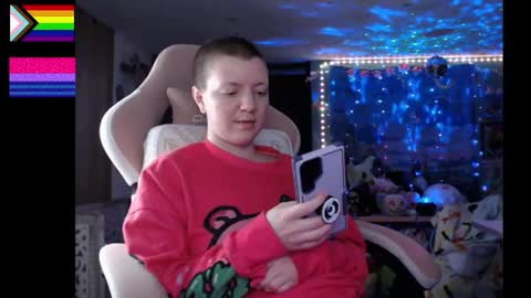 Snapshot of nerdy_squirty chatting on October 17, 6:38 am NerdySquirty online show from October 17, 6:38 am