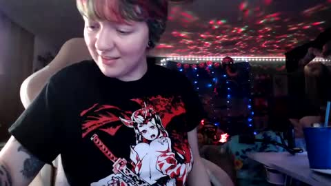 Snapshot of nerdy_squirty chatting on July 14, 7:57 am NerdySquirty online show from July 14, 7:57 am