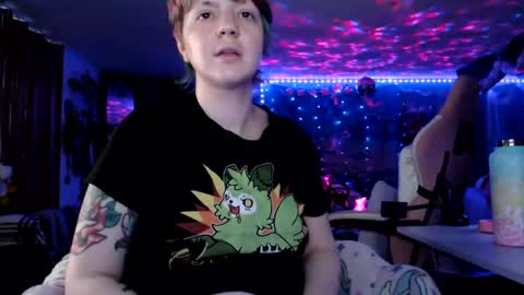 Snapshot of nerdy_squirty chatting on July 28, 5:25 am NerdySquirty online show from July 28, 5:25 am