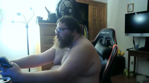 Snapshot of nerdychub4fun chatting on December 16, 1:53 am nerdychub4fun online show from December 16, 1:53 am