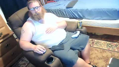 Snapshot of nerdychub4fun chatting on April 12, 1:54 am nerdychub4fun online show from April 12, 1:54 am